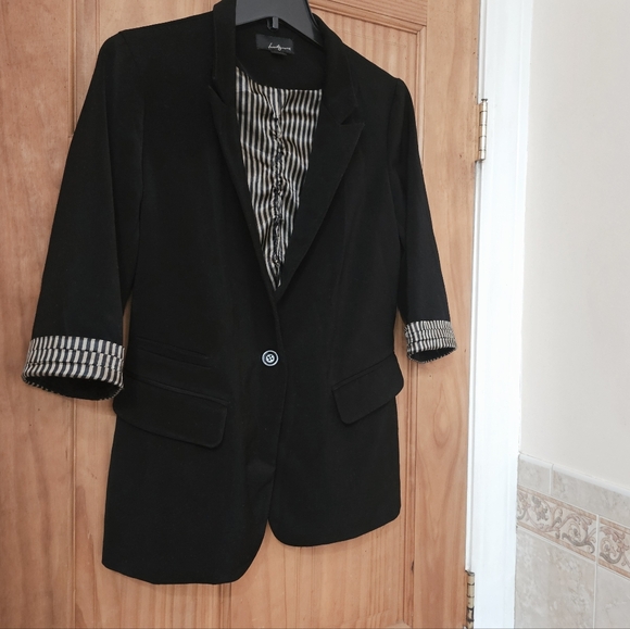 Forever 21 Women's Black Blazer Jacket With Half Cuffed Stripped Sleeves, Size M - Picture 2 of 9